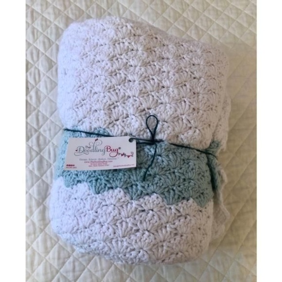 Handmade Other - Handmade Crocheted Mint and Cream Blanket